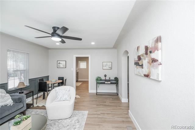 4595 S Lipan Ct, Englewood, CO 80110