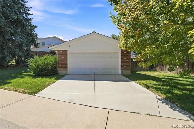 1460 S Macon St, Aurora, CO 80012