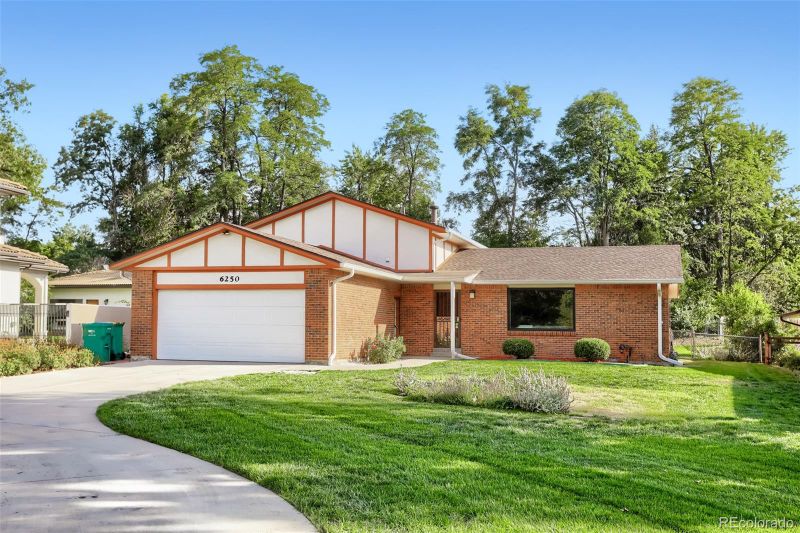6250 W 35th Ave, Wheat Ridge, CO 80033