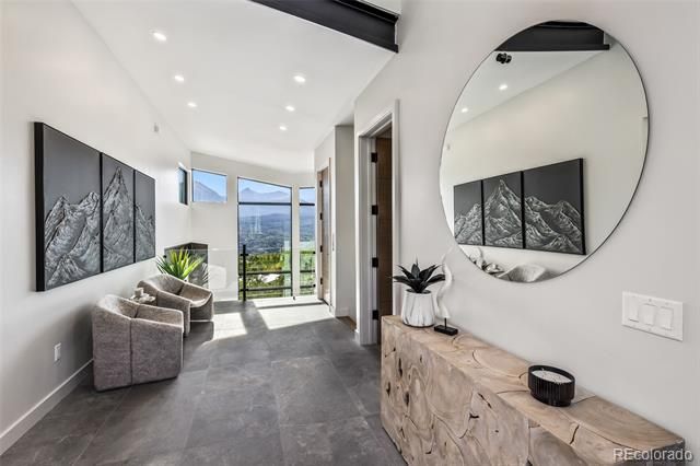 680 Lakeview Cir, Silverthorne, CO 80498