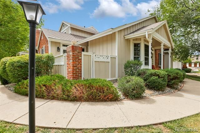 3006 W Long Dr #D, Littleton, CO 80120