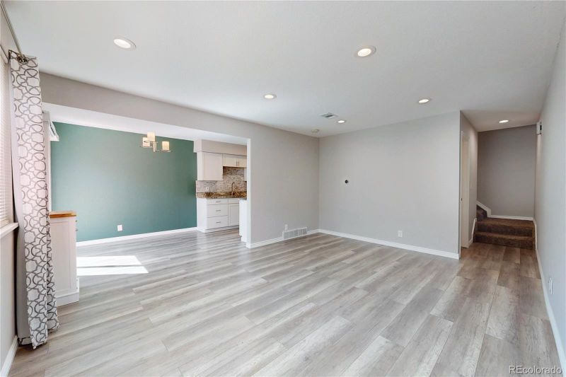 9775 Croke Dr, Thornton, CO 80260