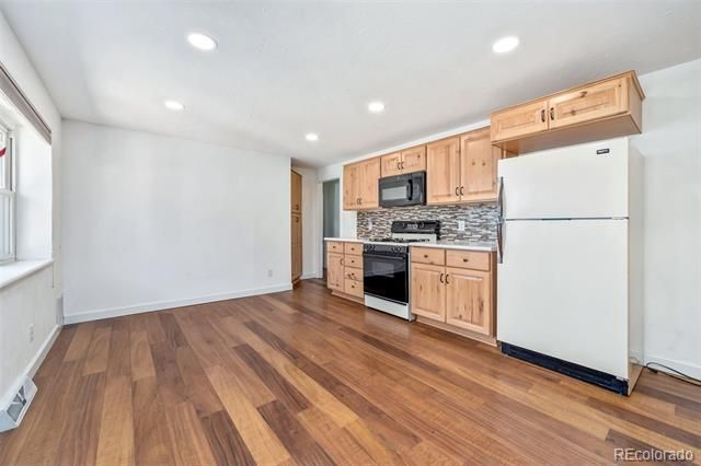 210 Aspen Dr, Brighton, CO 80601