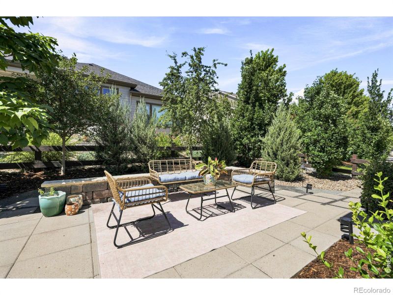 733 Gilpin Cir, Erie, CO 80516