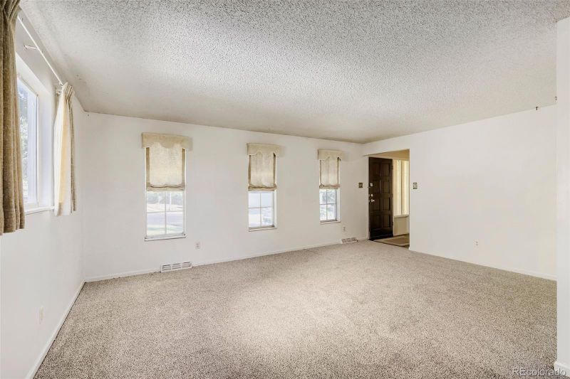 2325 S Hoyt St, Lakewood, CO 80227
