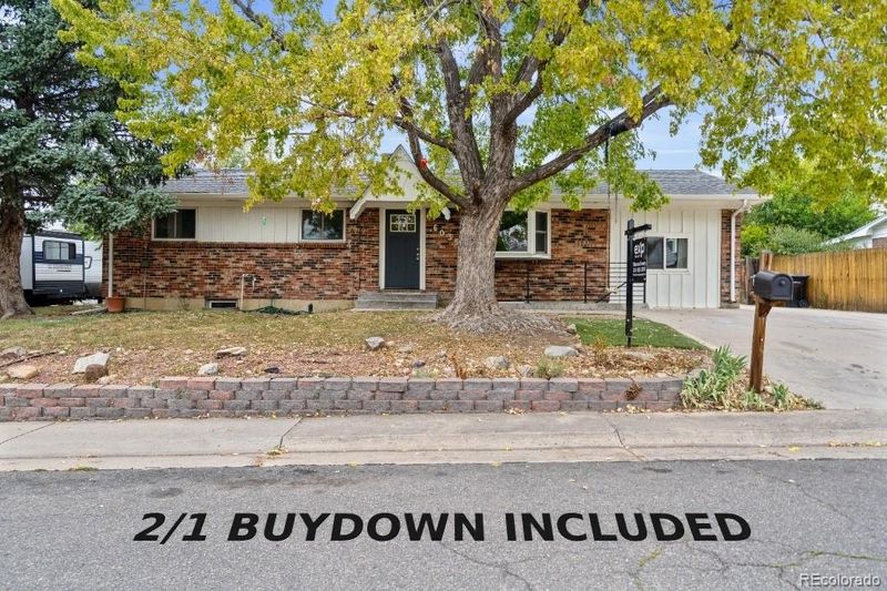 6035 Utica St, Arvada, CO 80003