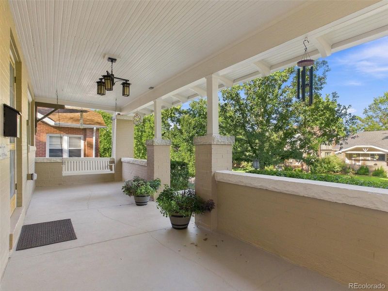 749 Monroe St, Denver, CO 80206