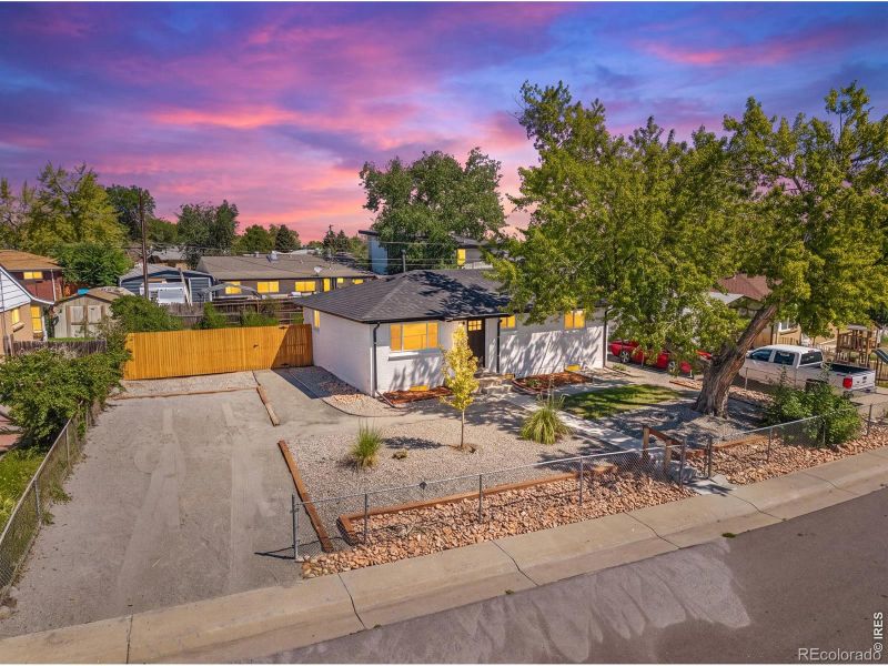 7860 Mona Ct, Denver, CO 80221