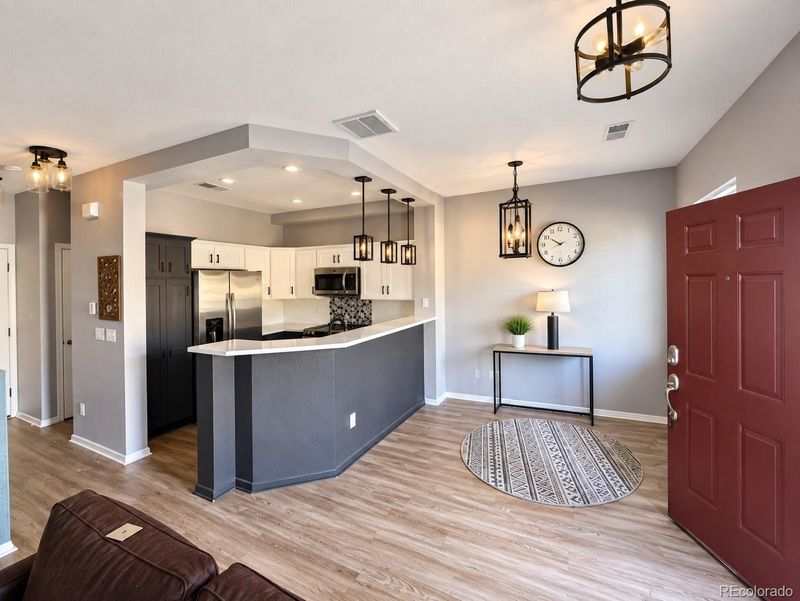 10450 Truckee St #B, Commerce City, CO 80022