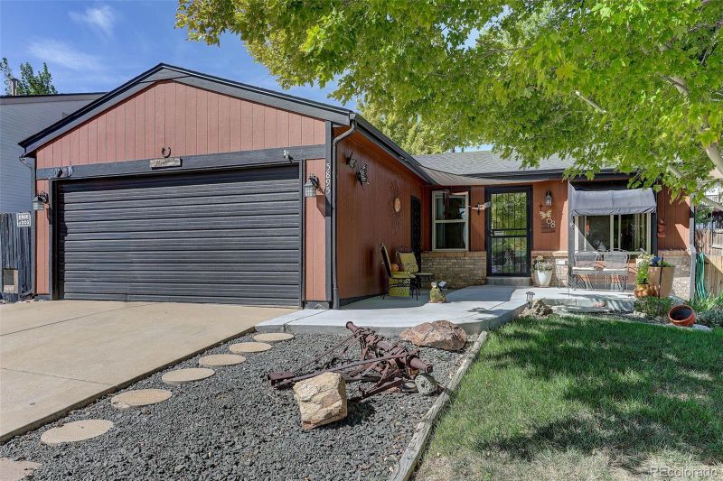 5895 W 74th Ave, Arvada, CO 80003