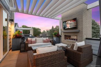 888 S Valentia St #104, Denver, CO 80247