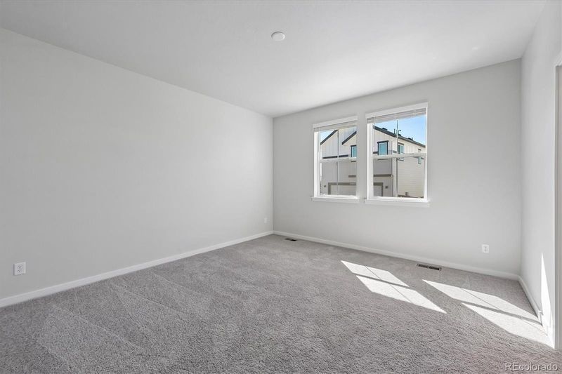 4601 N Versailles Way, Aurora, CO 80019