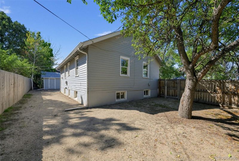 618 16th St, Greeley, CO 80631