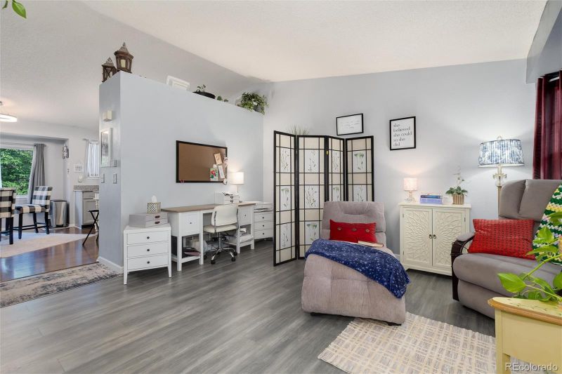 9670 Whitecliff Pl, Highlands Ranch, CO 80129