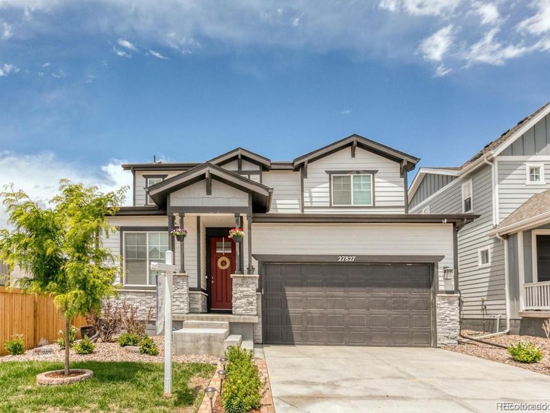 27827 E 8th Ave, Aurora, CO 80018