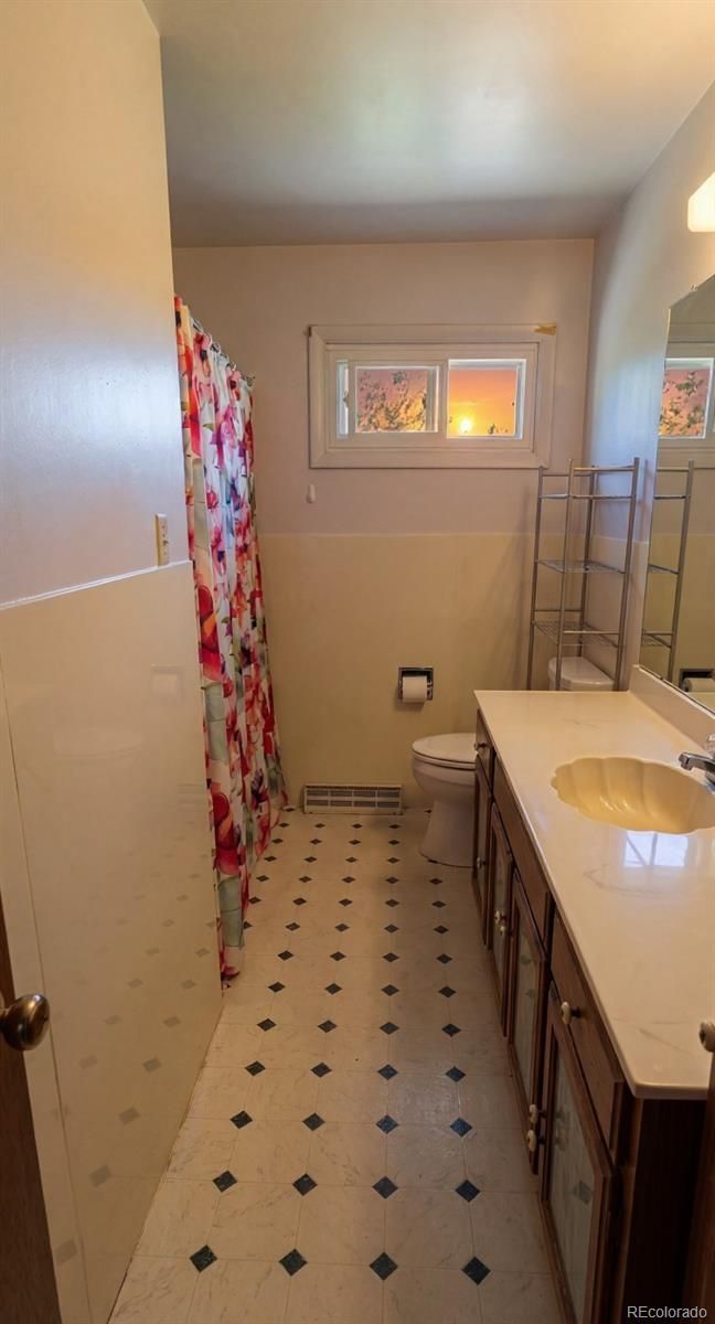 1023 E 3rd St, Florence, CO 81226