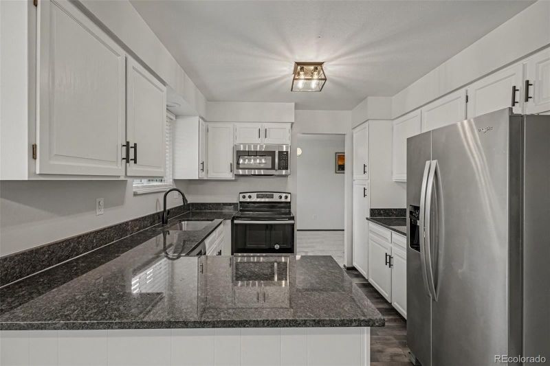 6556 S Brentwood Way, Littleton, CO 80123