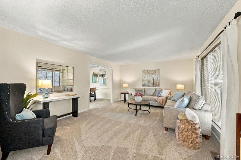7401 S Fillmore Cir, Centennial, CO 80122