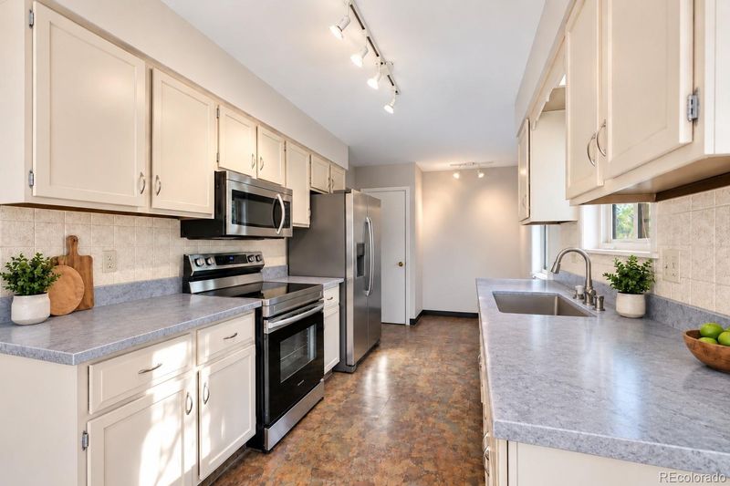 5915 Mercury, Fort Collins, CO 80525
