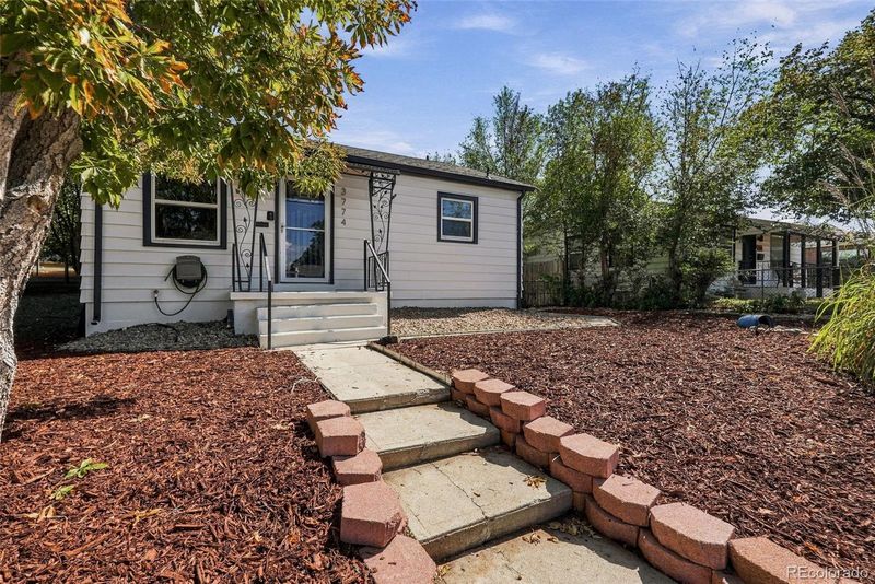 3774 S Delaware St, Englewood, CO 80110