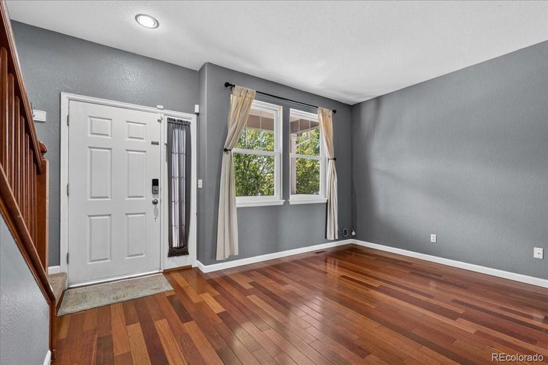23661 E Alabama Dr, Aurora, CO 80018