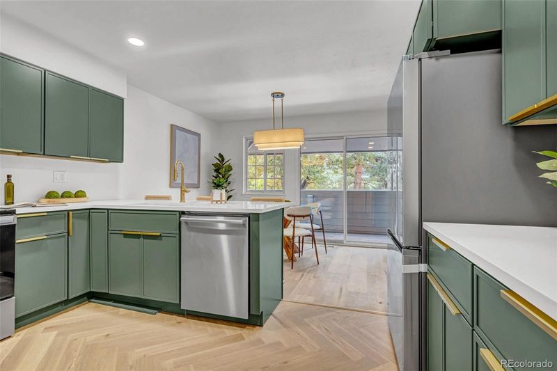 10568 E Park Mountain, Littleton, CO 80127