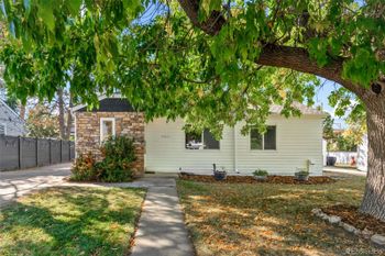3321 S Eudora St, Denver, CO 80222