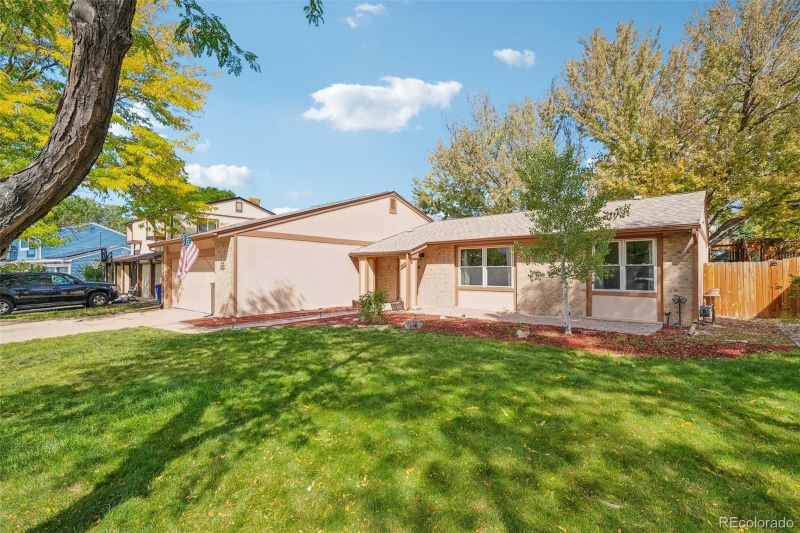 4607 S Ivory Cir, Aurora, CO 80015