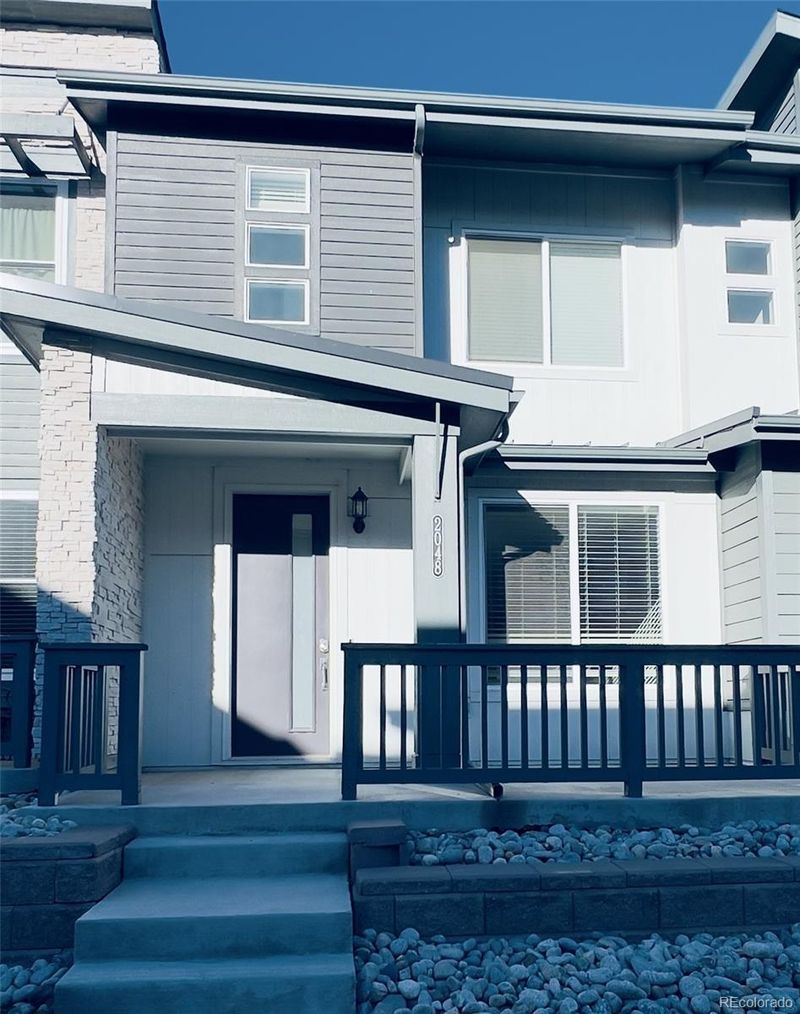 2048 S Vance Way, Lakewood, CO 80227