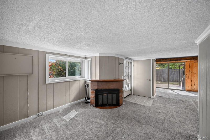 1027 S Quitman St, Denver, CO 80219