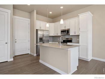 420 High Point Dr #104, Longmont, CO 80504