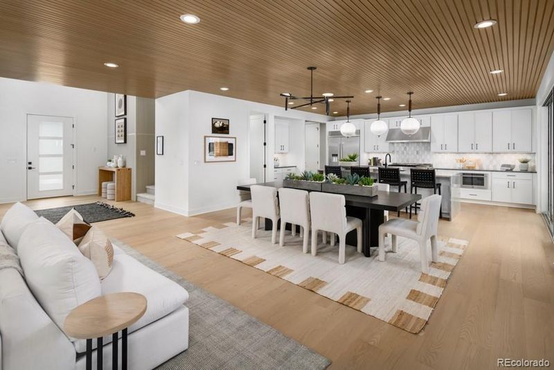 8113 S Bersshine St, Aurora, CO 80016