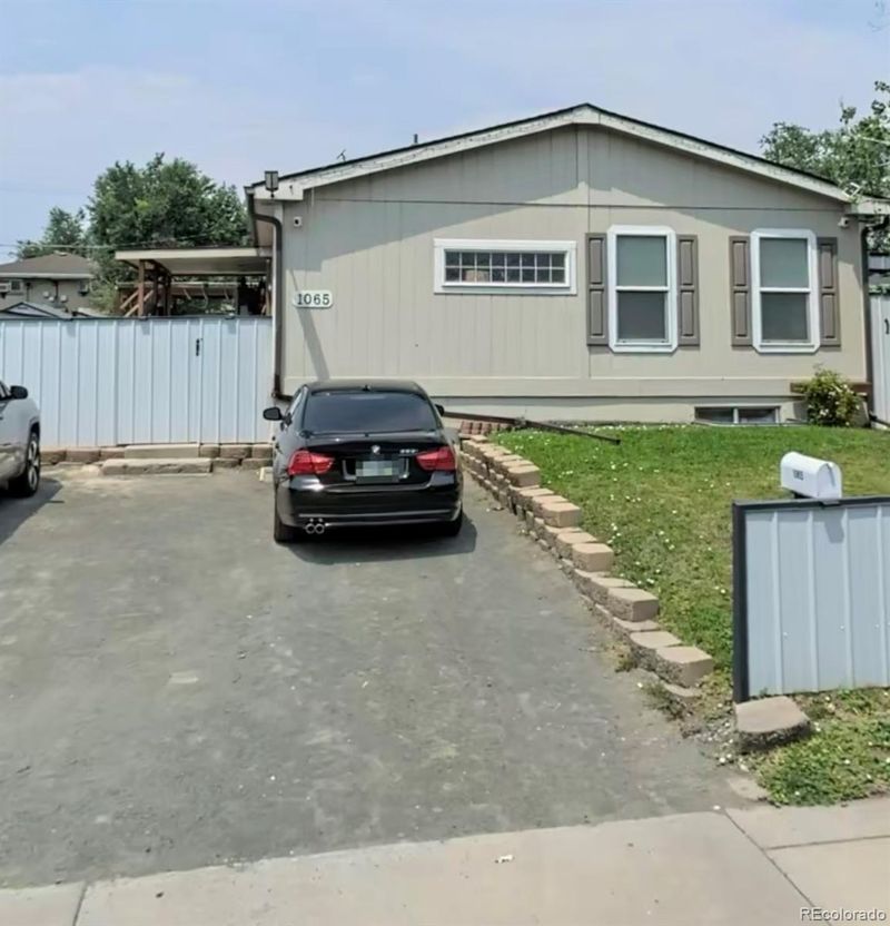 1065 S Raleigh St, Denver, CO 80219