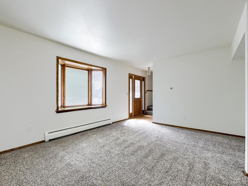 15818 E 8th Cir, Aurora, CO 80011