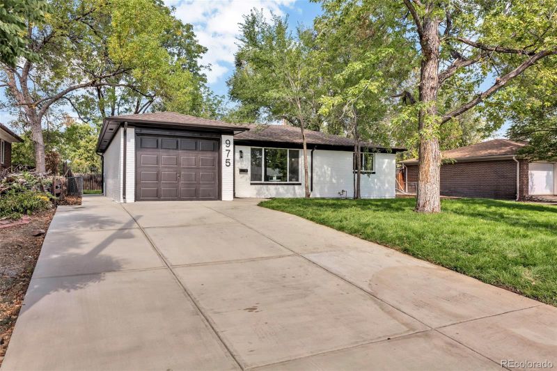 975 E 9th Ave, Broomfield, CO 80020
