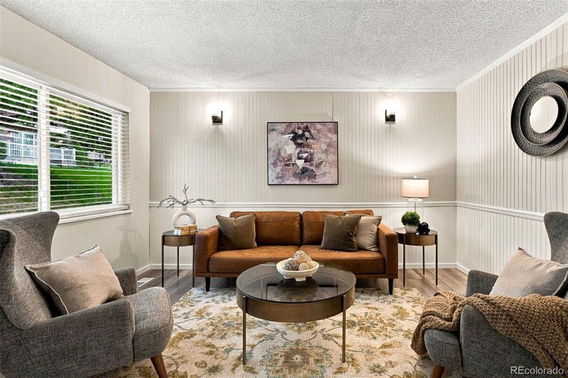 525 S Xenon Ct, Lakewood, CO 80228