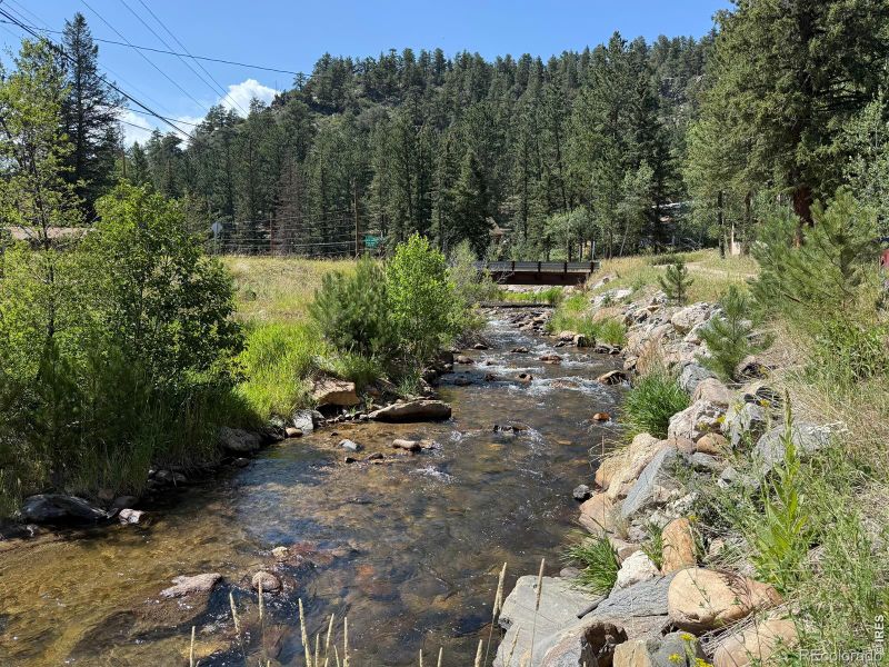 32 Horseshoe Bend Rd, Glen Haven, CO 80532