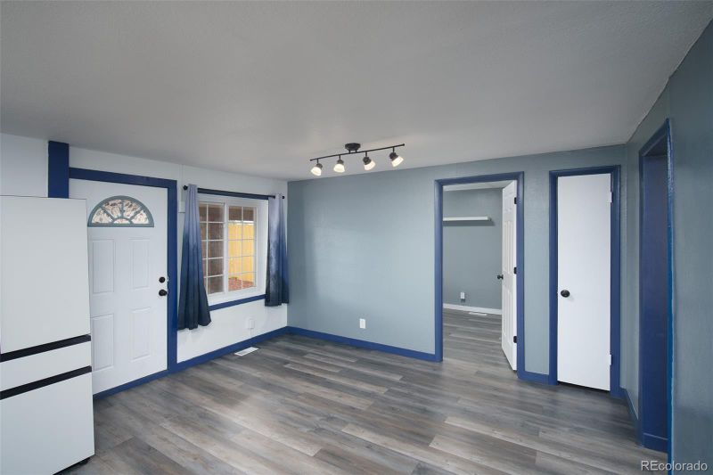 1240 S Navajo St, Denver, CO 80223