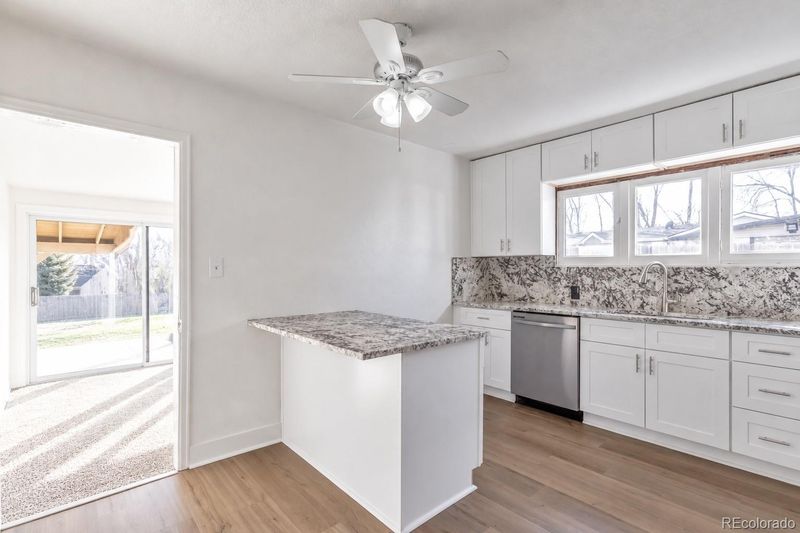 2918 W 2nd Ave, Denver, CO 80219