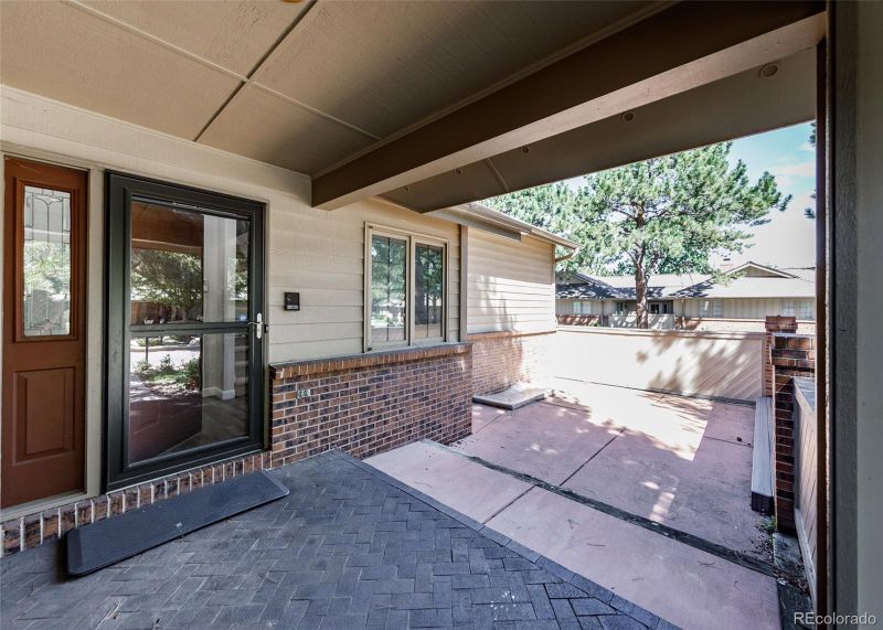 141 Miramar Dr, Colorado Springs, CO 80906