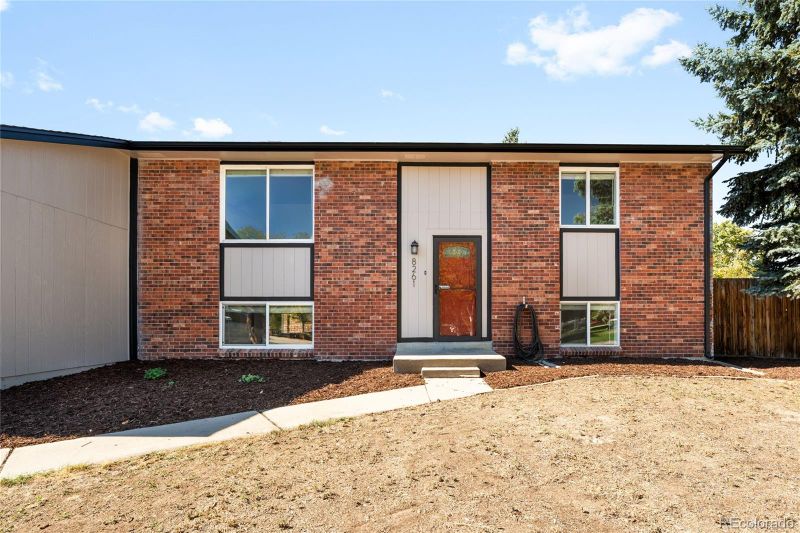 8261 W Pomona Dr, Arvada, CO 80005