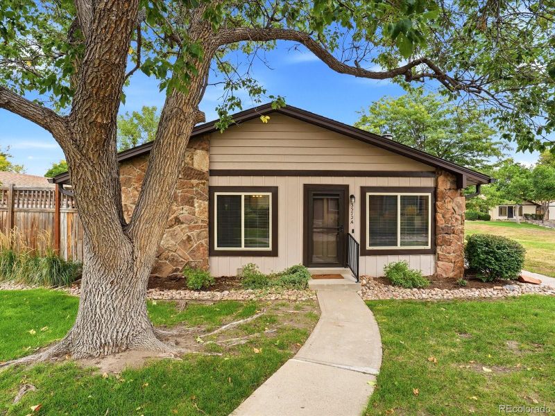 3572 S Kittredge St #A, Aurora, CO 80013