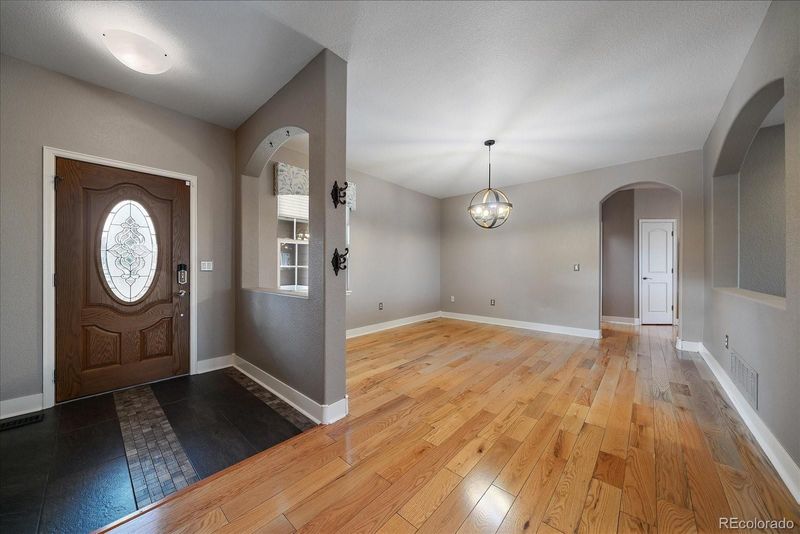 22813 E David Pl, Aurora, CO 80016