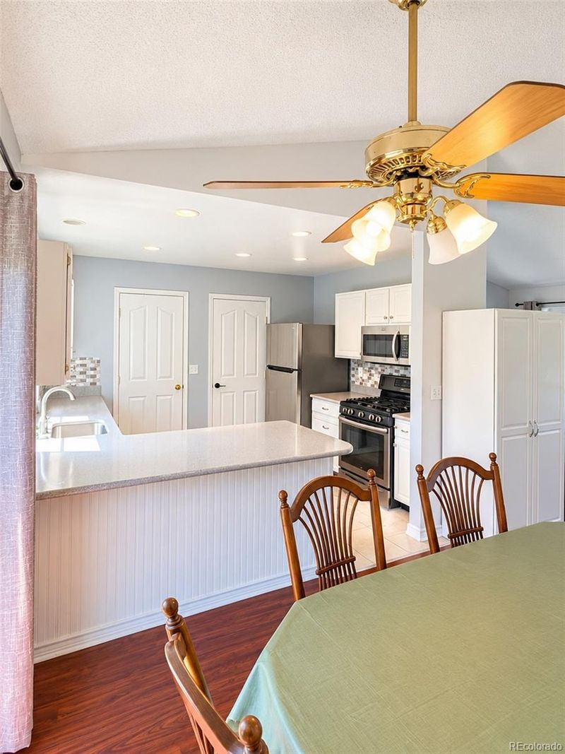 21298 E Powers Pl, Centennial, CO 80015
