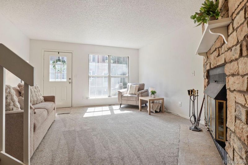 12063 E Hoye Dr, Aurora, CO 80012