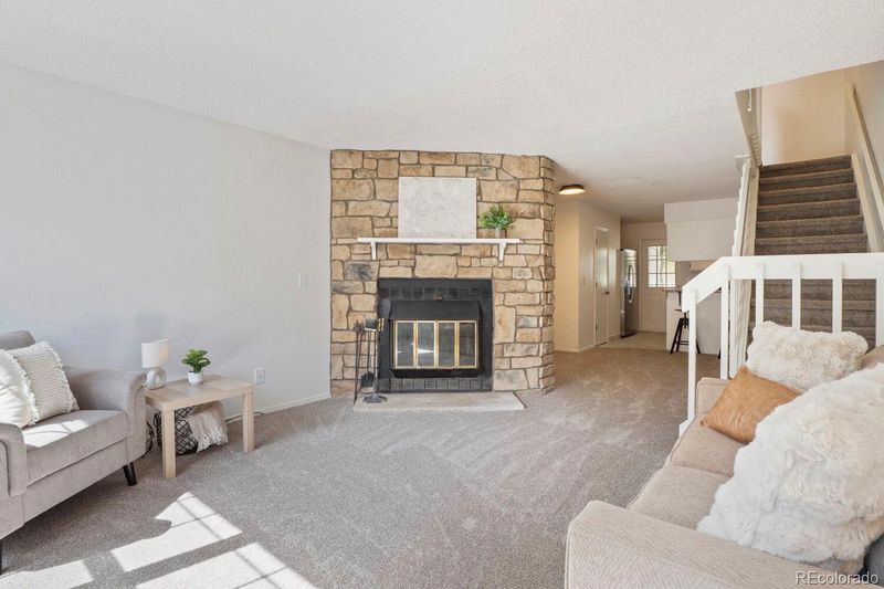 12063 E Hoye Dr, Aurora, CO 80012