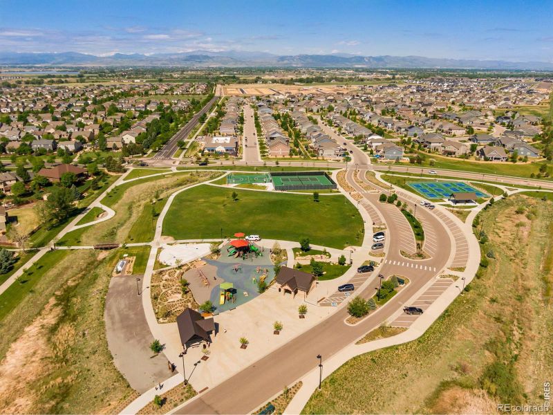 5536 Long Dr, Timnath, CO 80547
