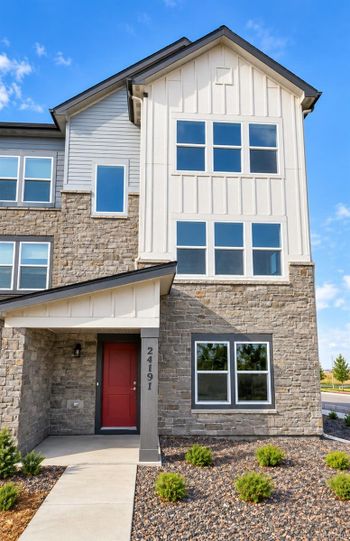 24191 E 54th Pl, Aurora, CO 80019