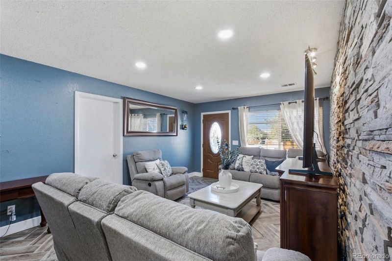 15780 E 48th Pl, Denver, CO 80239