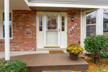 6929 E Briarwood Dr, Centennial, CO 80112